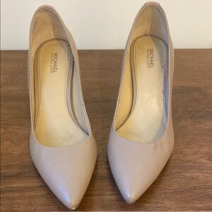 Michael Kors Women's Tan Pumps